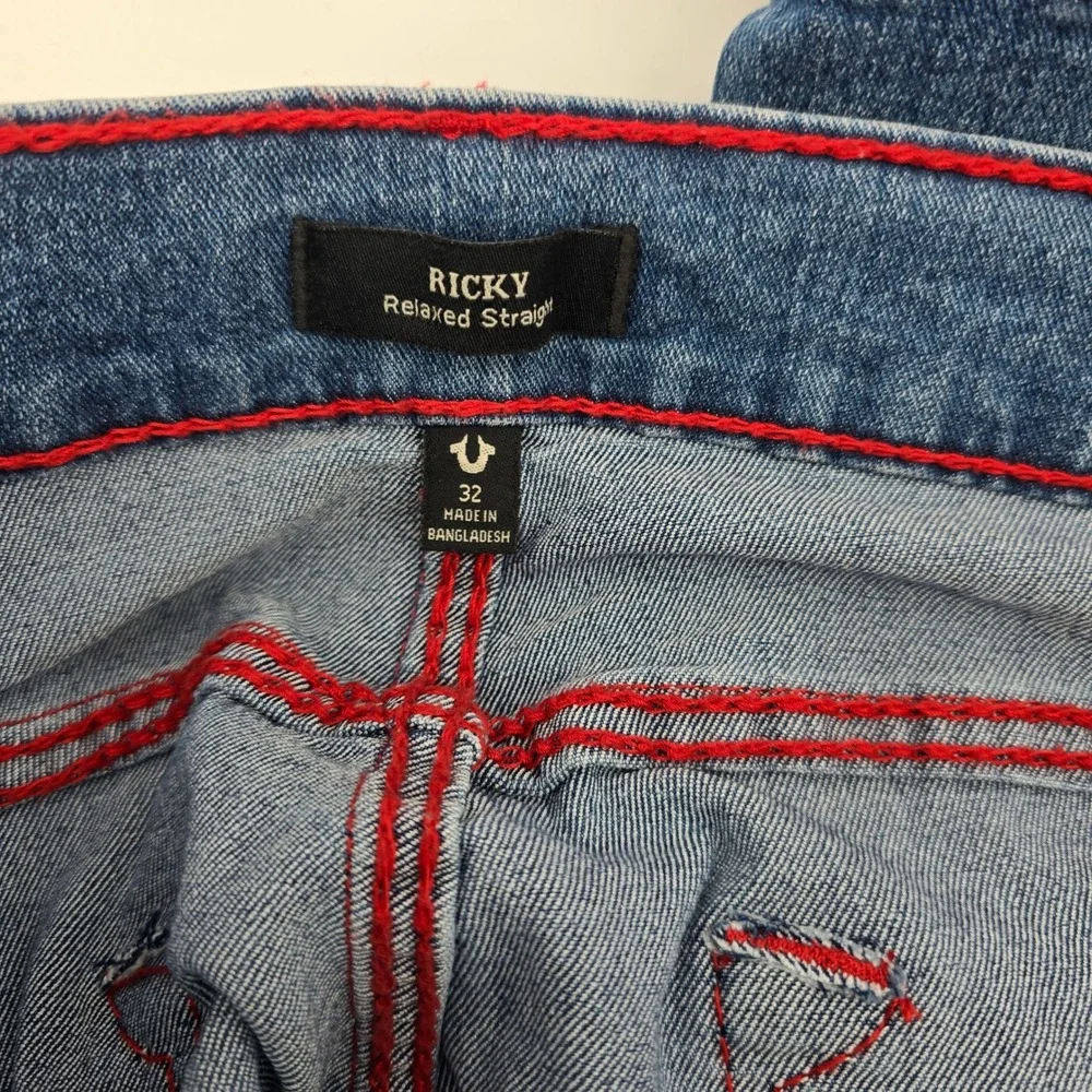 True Religion Ricky Big T Relaxed Straight Jeans Mens Red Stitch Blue 32x34 NEW